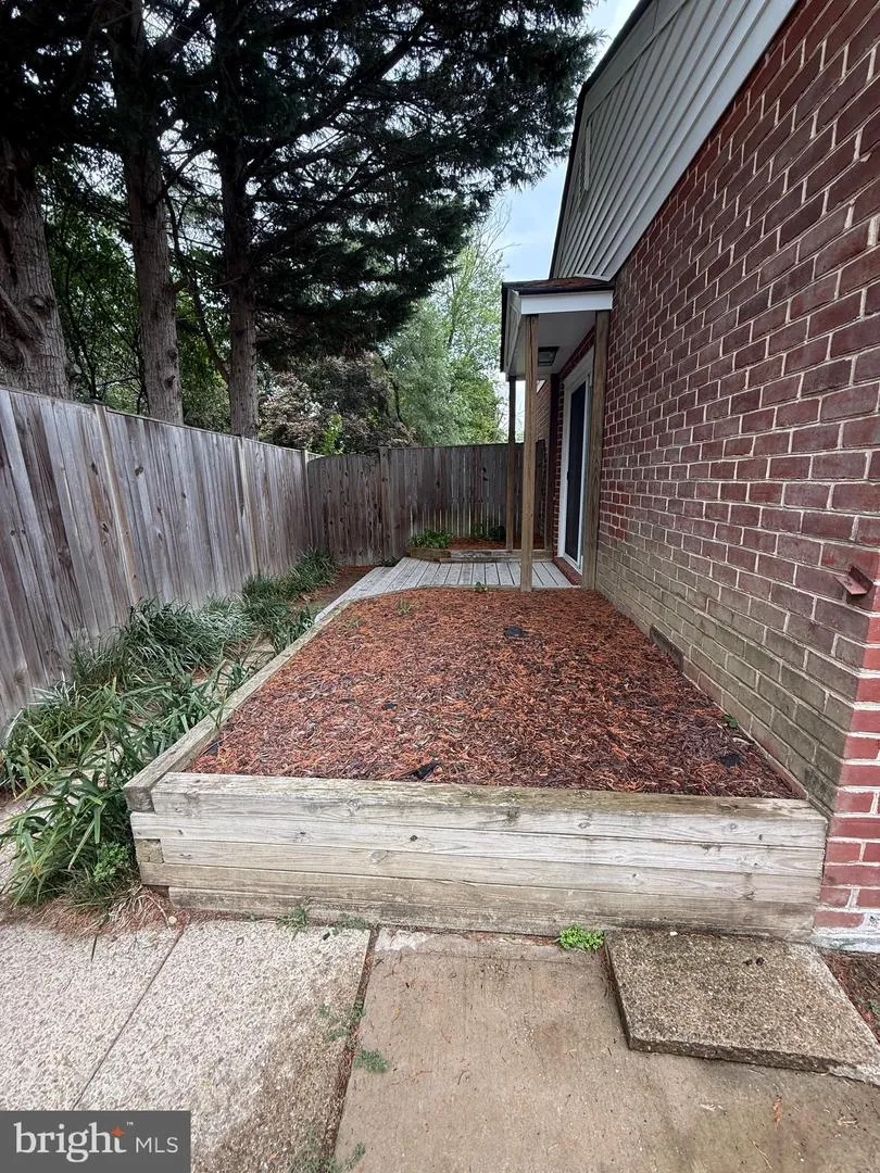 7915 FAIRFAX ROAD Alexandria, VA 22308