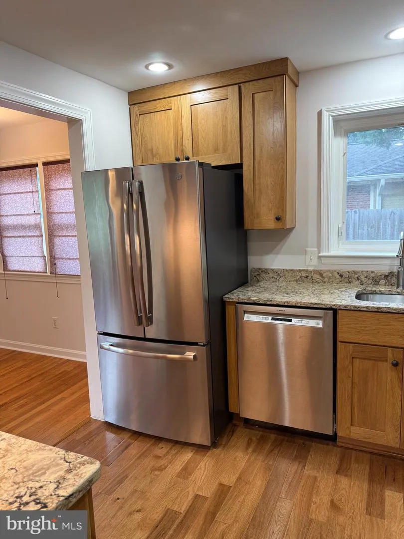 7915 FAIRFAX ROAD Alexandria, VA 22308