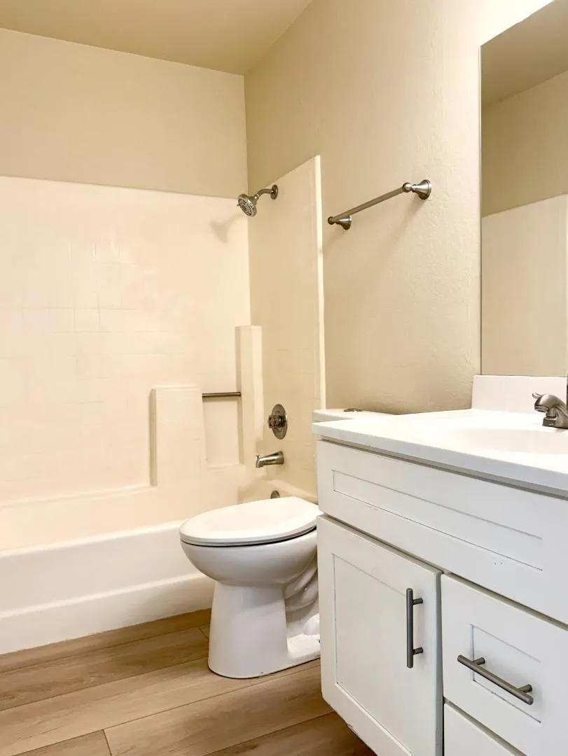 2001 Newport Drive Pittsburg, CA 94565