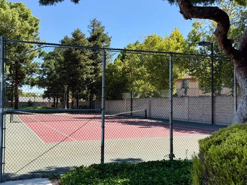 2001 Newport Drive Pittsburg, CA 94565