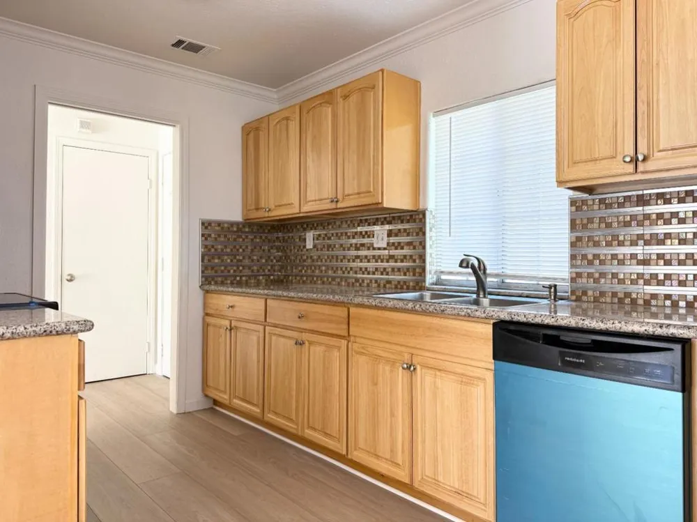 2001 Newport Drive Pittsburg, CA 94565