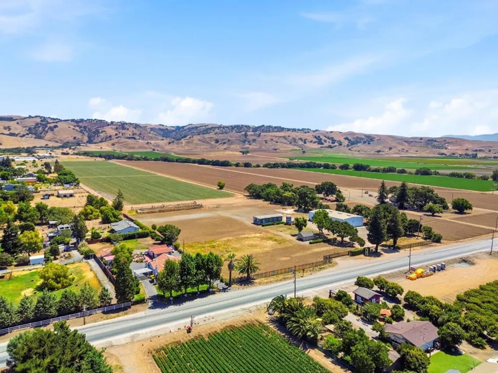 3065 Pacheco Pass Highway Gilroy, CA 95020