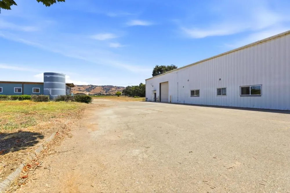 3065 Pacheco Pass Highway Gilroy, CA 95020