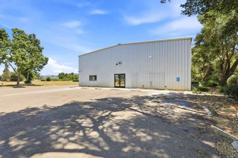 3065 Pacheco Pass Highway Gilroy, CA 95020