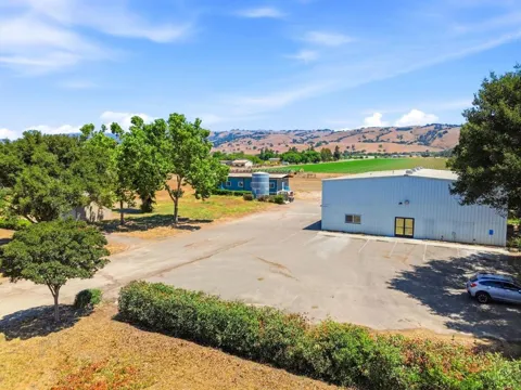 3065 Pacheco Pass Highway