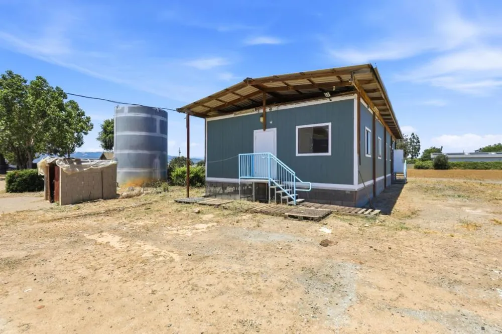 3065 Pacheco Pass Highway Gilroy, CA 95020