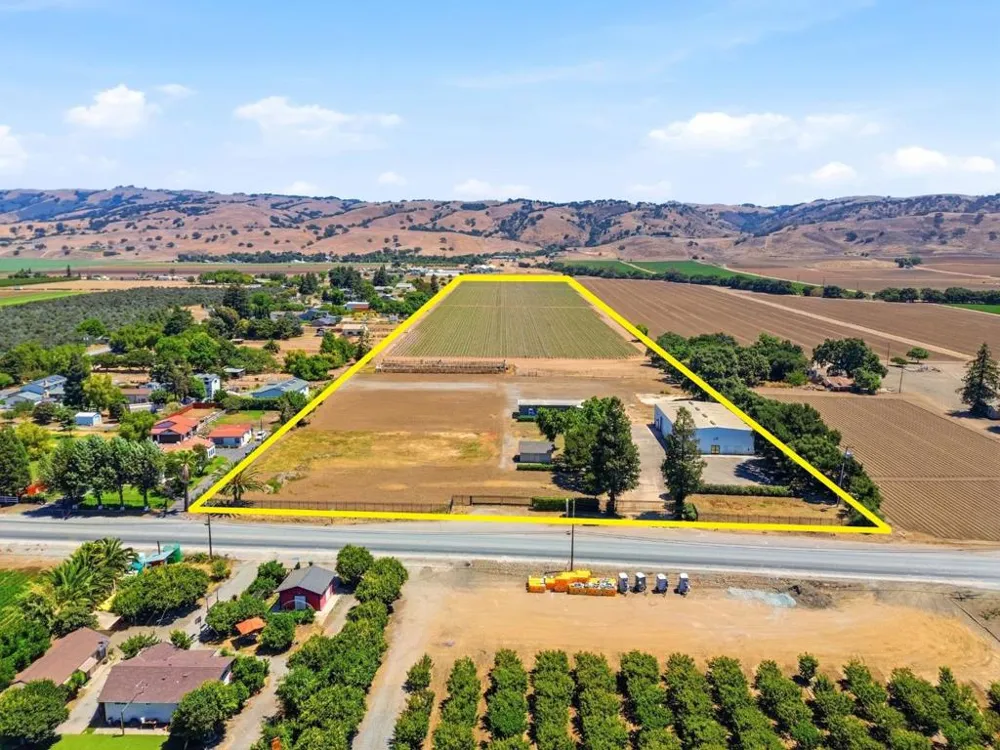 3065 Pacheco Pass Highway Gilroy, CA 95020