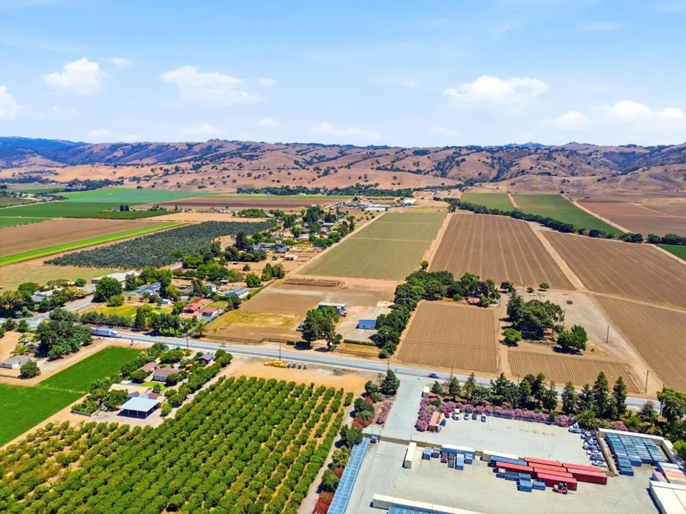 3065 Pacheco Pass Highway Gilroy, CA 95020