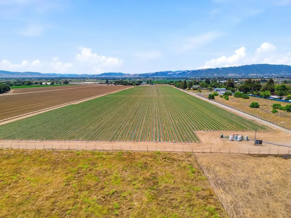 3065 Pacheco Pass Highway Gilroy, CA 95020