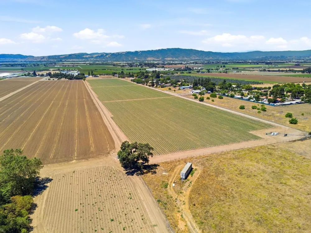 3065 Pacheco Pass Highway Gilroy, CA 95020