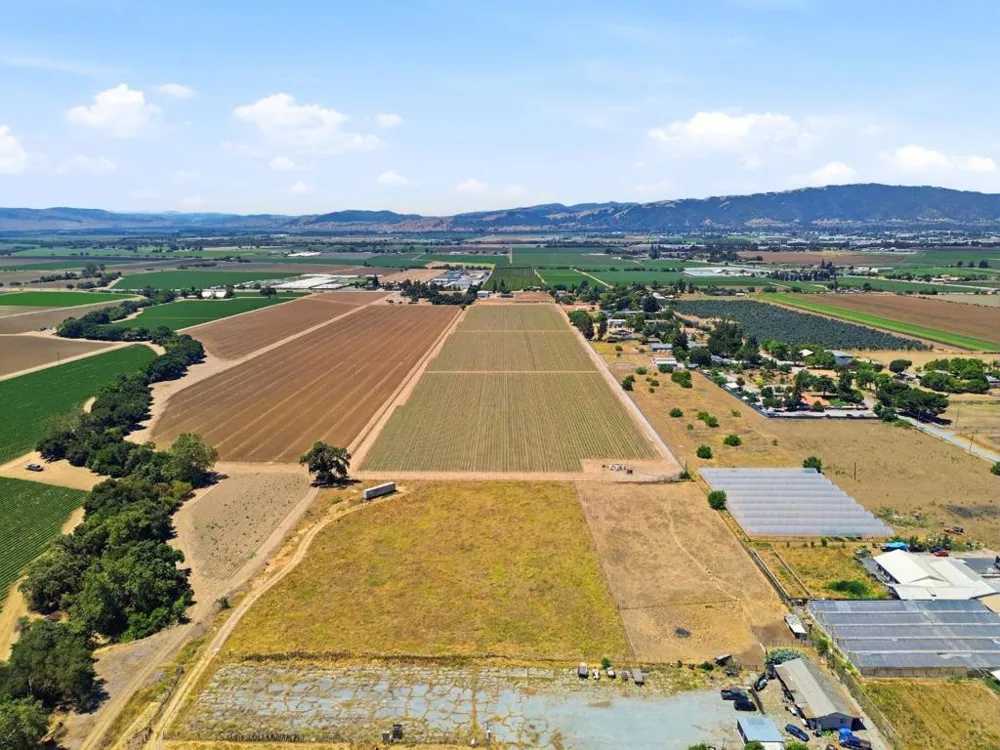 3065 Pacheco Pass Highway Gilroy, CA 95020