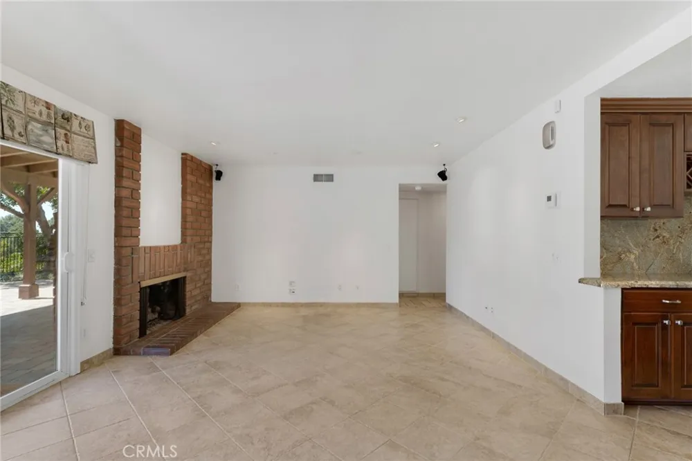 11496 Twin Hills Porter Ranch, CA 91326