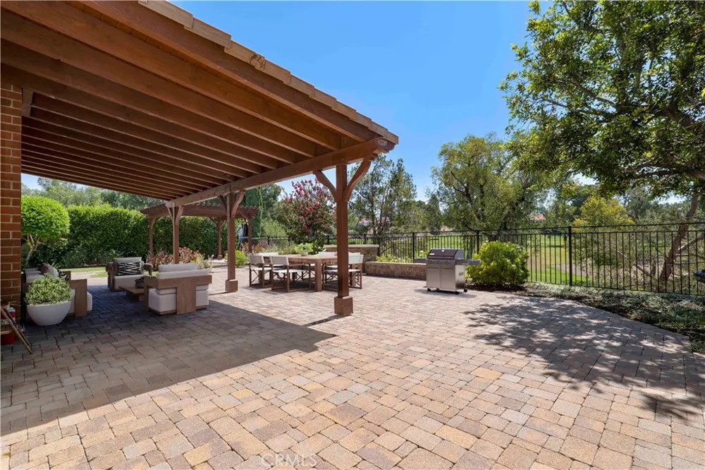 11496 Twin Hills Porter Ranch, CA 91326
