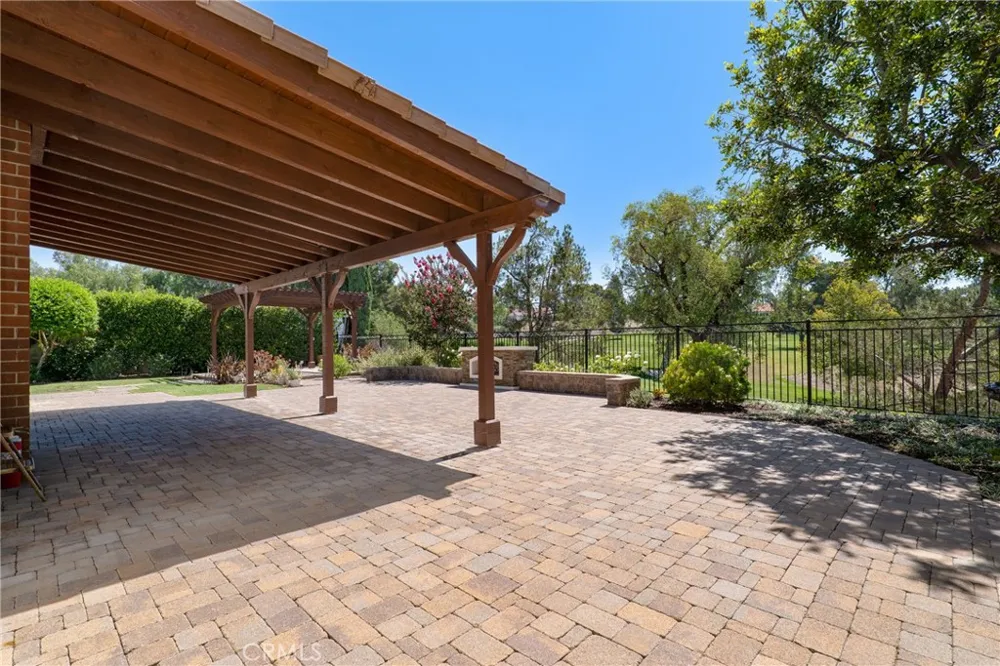 11496 Twin Hills Porter Ranch, CA 91326