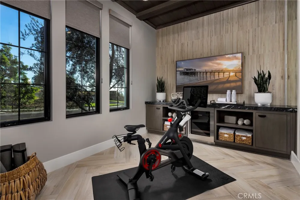 454 Ridgecrest Irvine, CA 92602