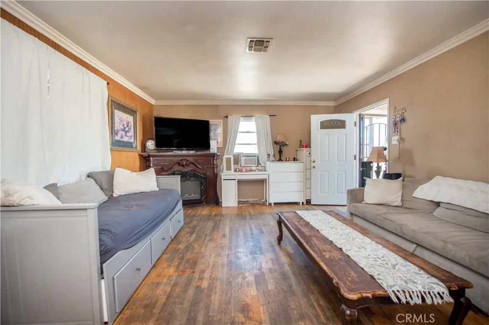 9142 Danbridge Street Pico Rivera, CA 90660