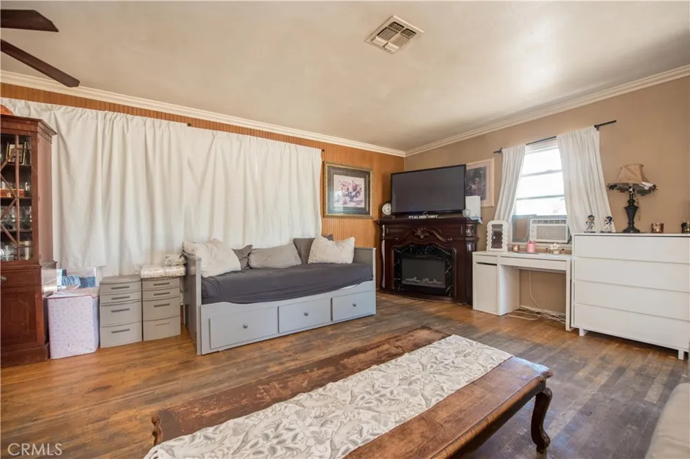 9142 Danbridge Street Pico Rivera, CA 90660