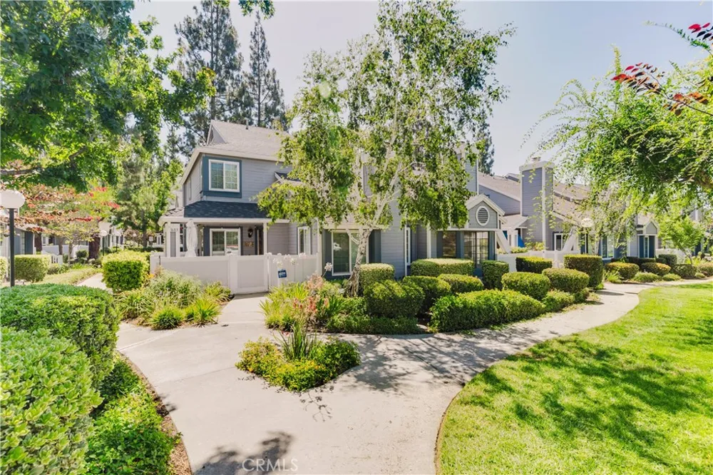 1677 Crystal Canyon Drive Azusa, CA 91702