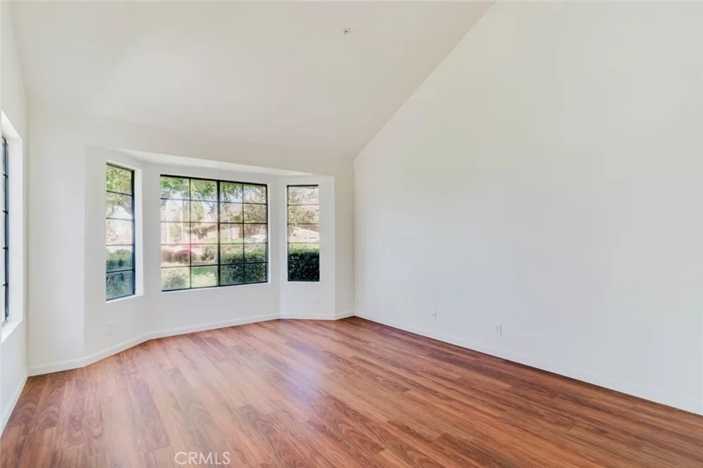 1677 Crystal Canyon Drive Azusa, CA 91702