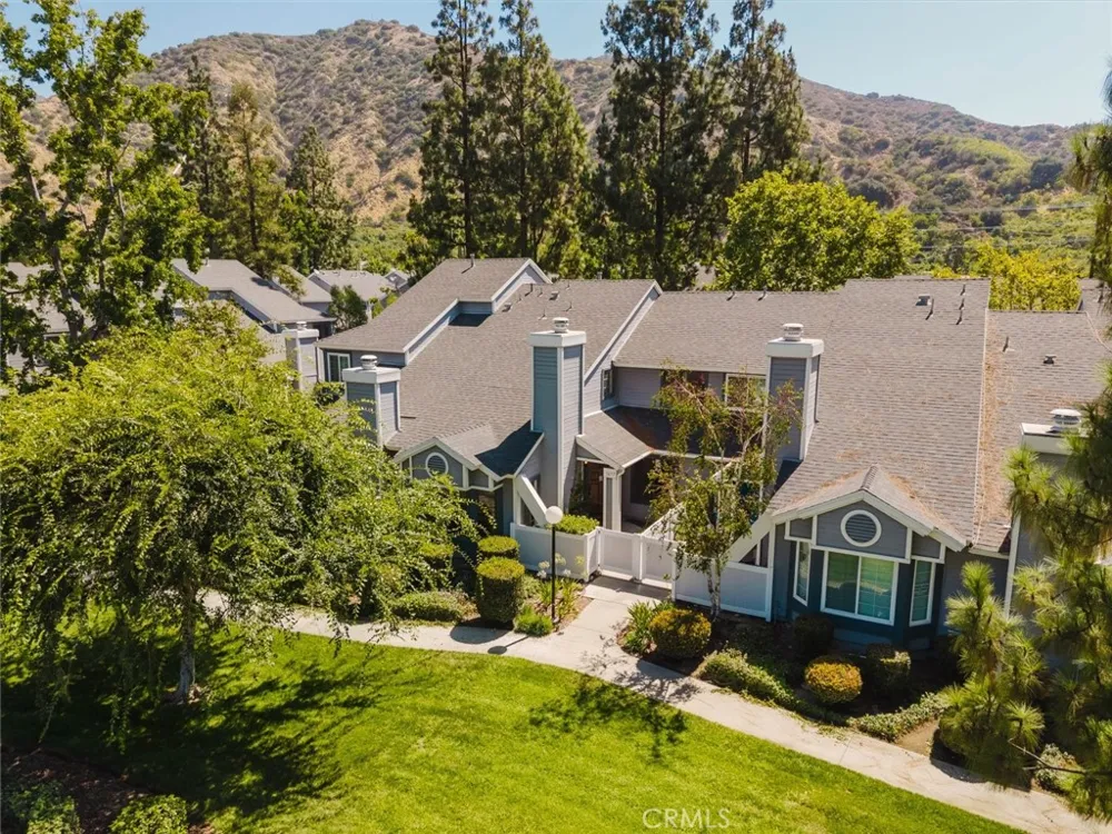 1677 Crystal Canyon Drive Azusa, CA 91702