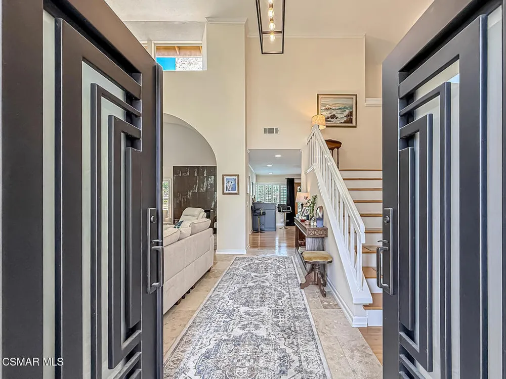 2111 Peak Place Thousand Oaks, CA 91362