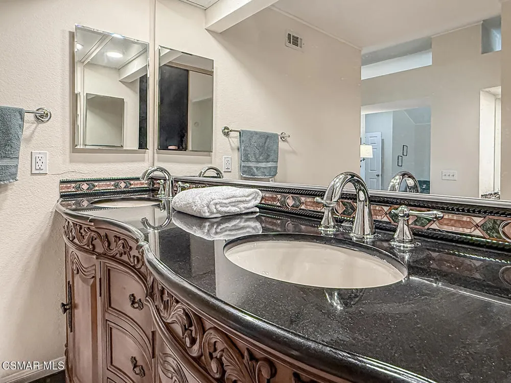2111 Peak Place Thousand Oaks, CA 91362