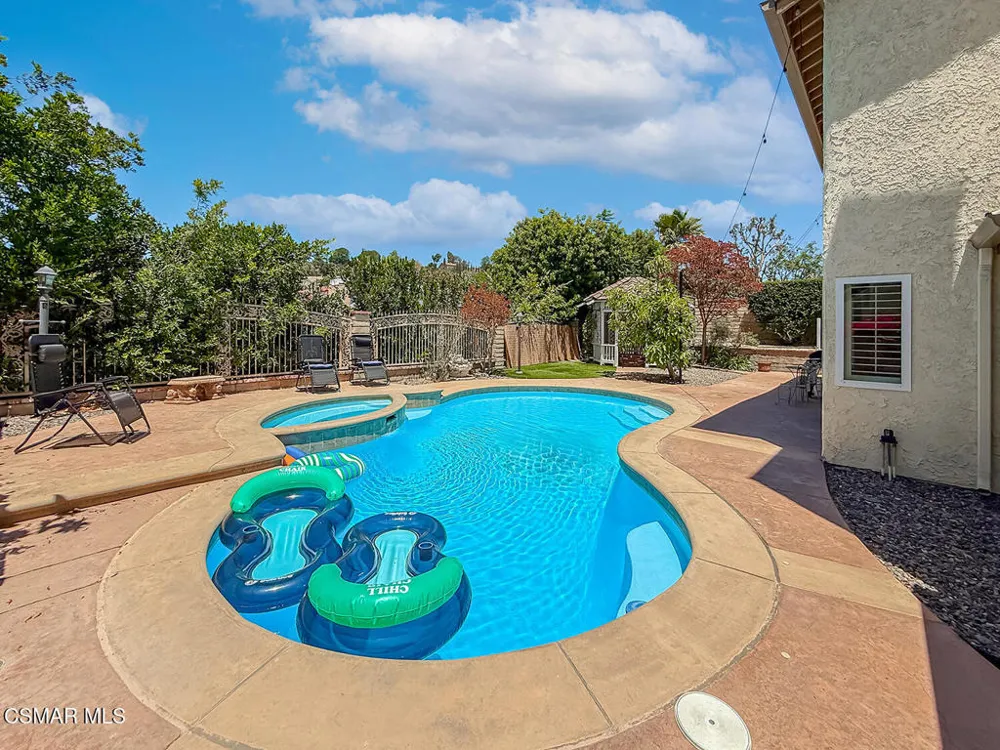 2111 Peak Place Thousand Oaks, CA 91362