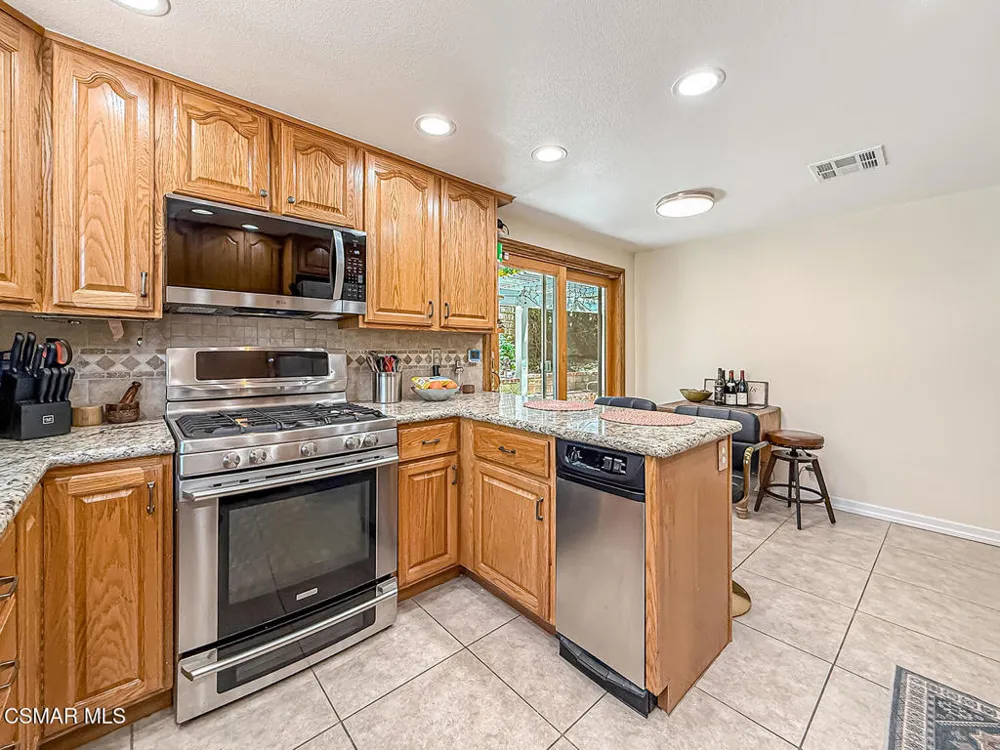 2111 Peak Place Thousand Oaks, CA 91362