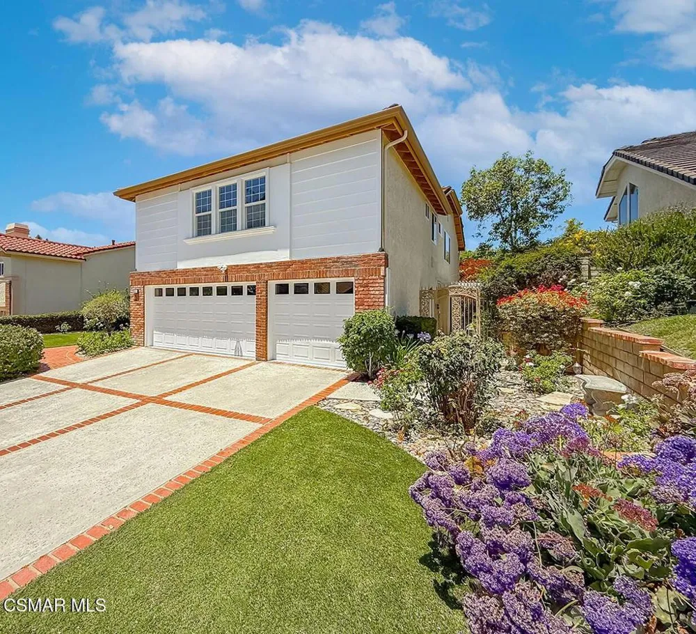 2111 Peak Place Thousand Oaks, CA 91362