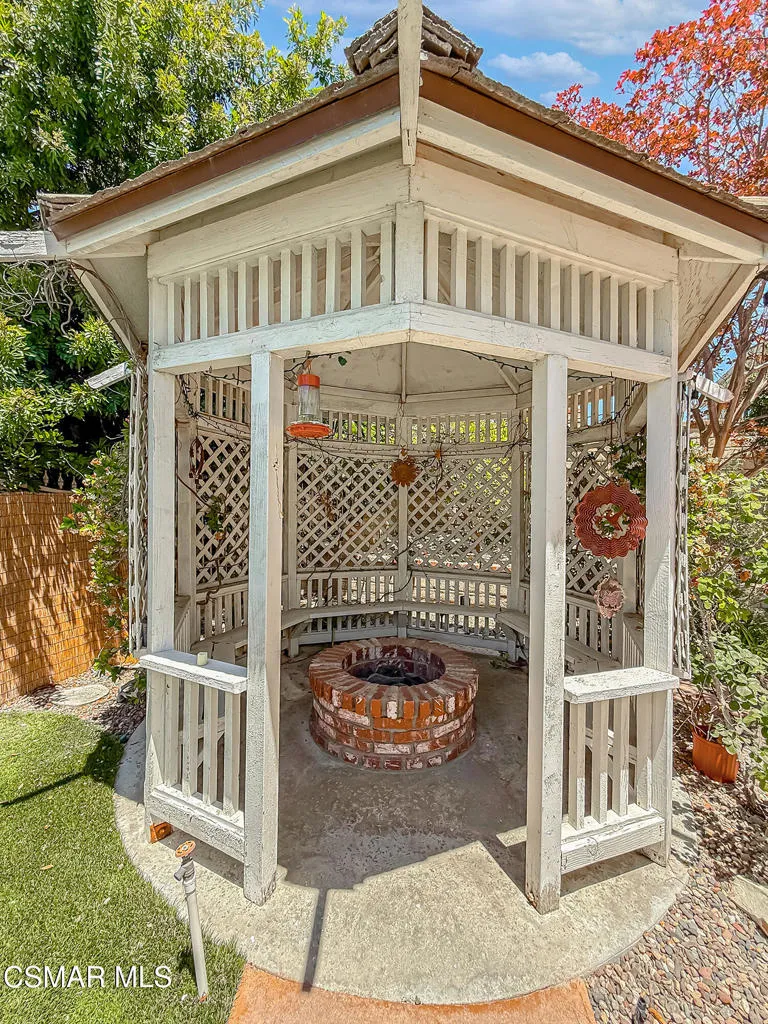 2111 Peak Place Thousand Oaks, CA 91362