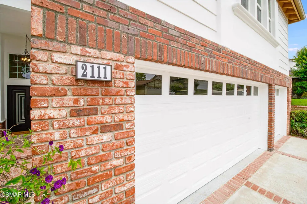 2111 Peak Place Thousand Oaks, CA 91362