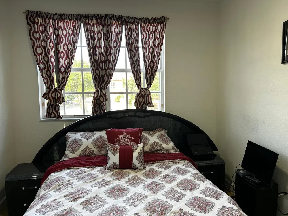 502 SW 147th Avenue Pembroke Pines, FL 33027
