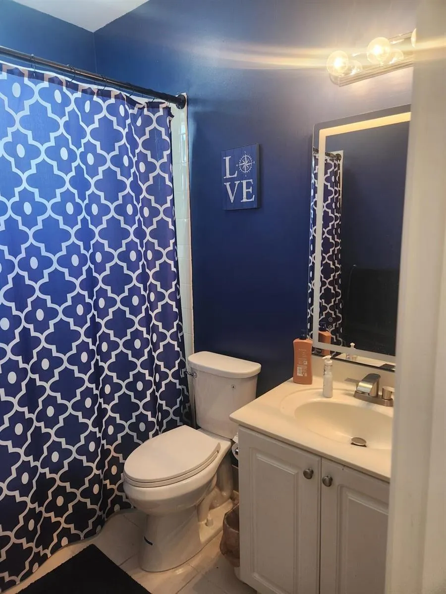 502 SW 147th Avenue Pembroke Pines, FL 33027