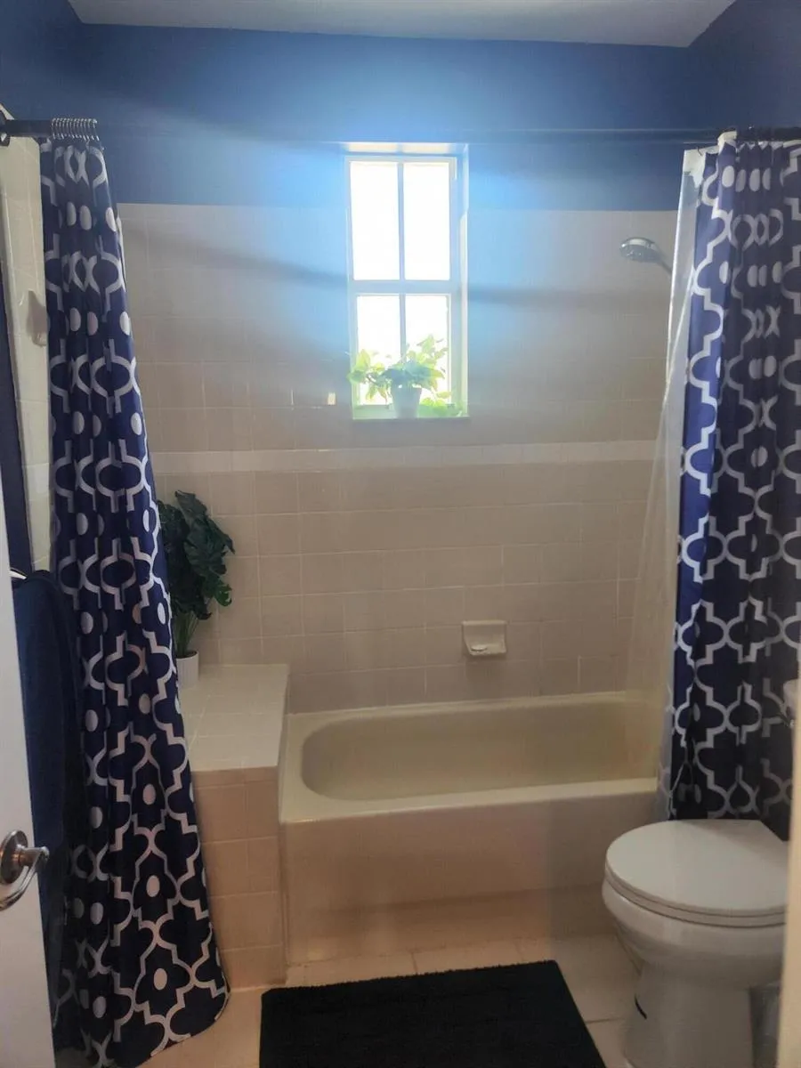 502 SW 147th Avenue Pembroke Pines, FL 33027