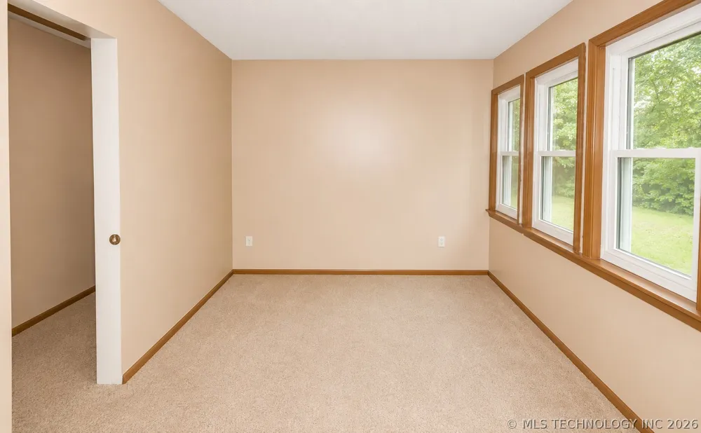 27697 Rock Creek Shady Point, OK 74956