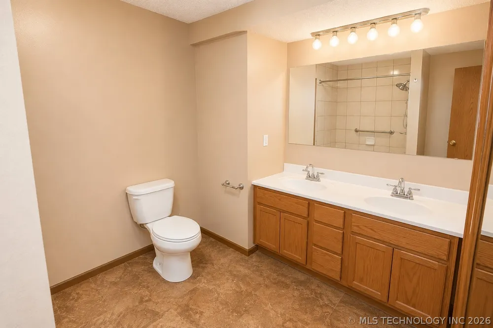 27697 Rock Creek Shady Point, OK 74956