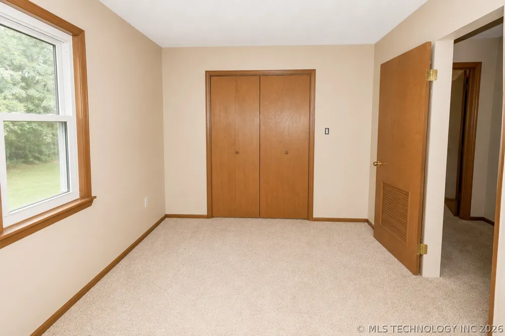 27697 Rock Creek Shady Point, OK 74956