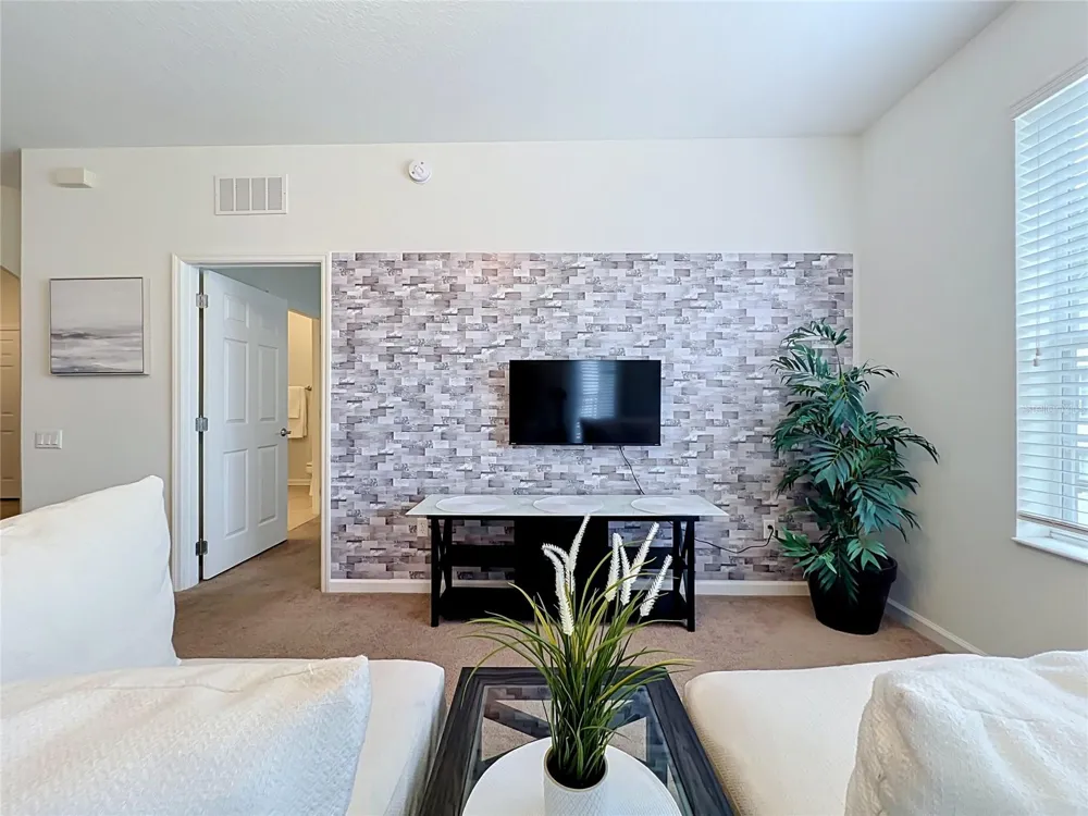 4024 BREAKVIEW DRIVE #20904 Orlando, FL 32819