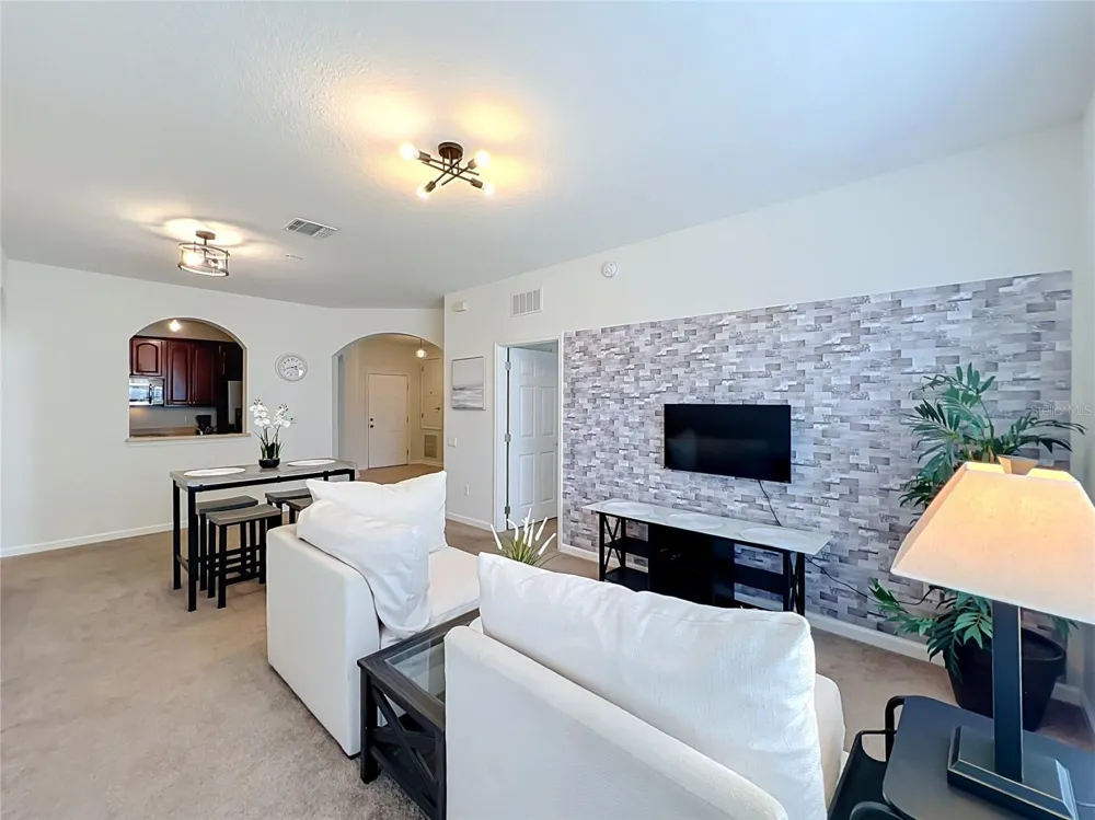 4024 BREAKVIEW DRIVE #20904 Orlando, FL 32819