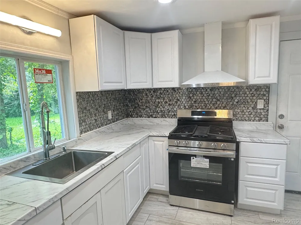 3553 Monroe Street Carrollton Township, MI 48724