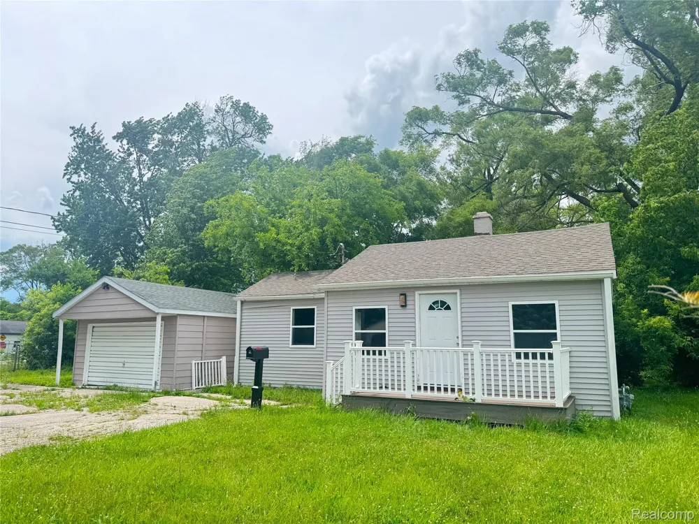 3553 Monroe Street Carrollton Township, MI 48724