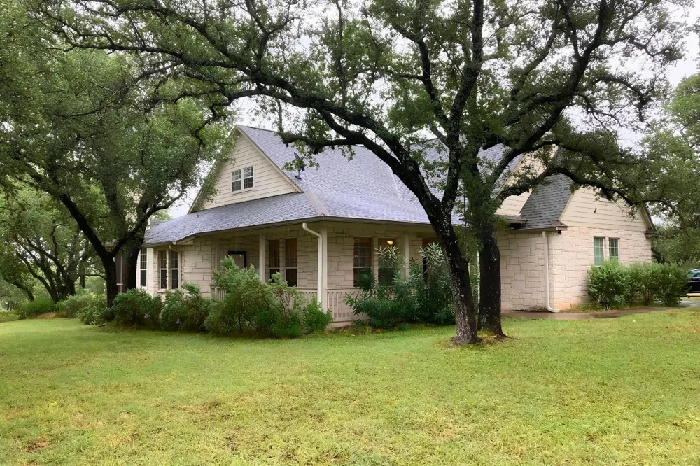 117 Keswick Drive Spicewood, TX 78669