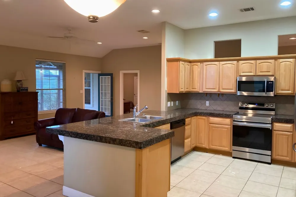 117 Keswick Drive Spicewood, TX 78669
