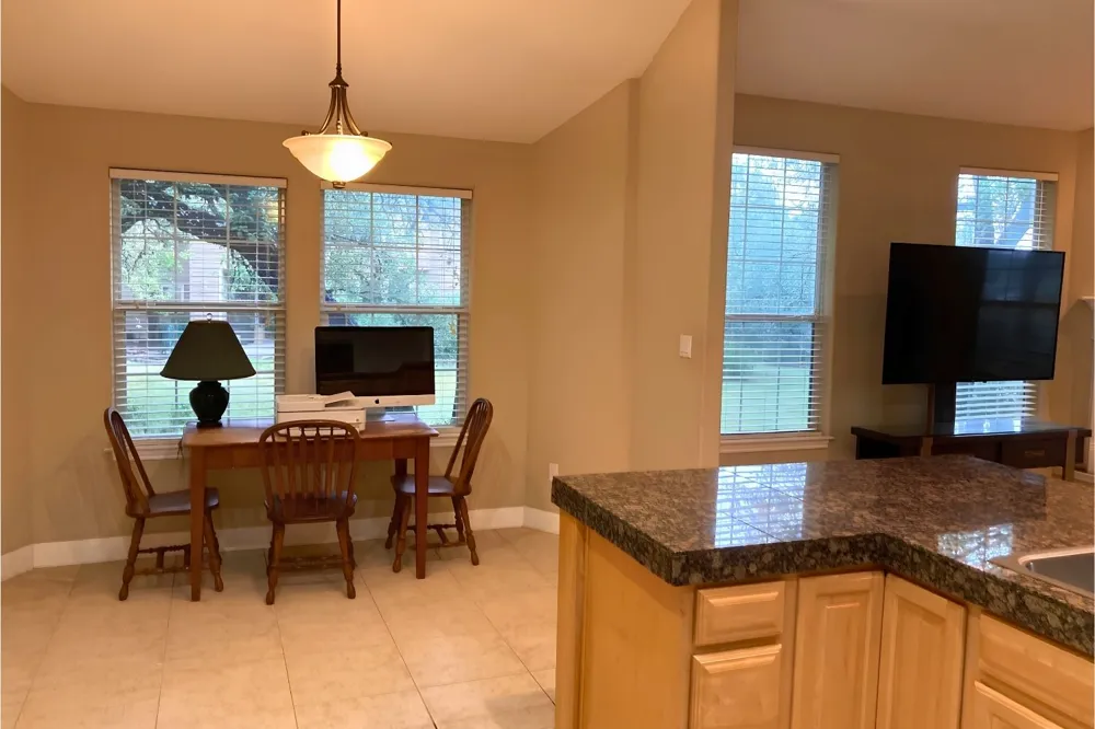 117 Keswick Drive Spicewood, TX 78669