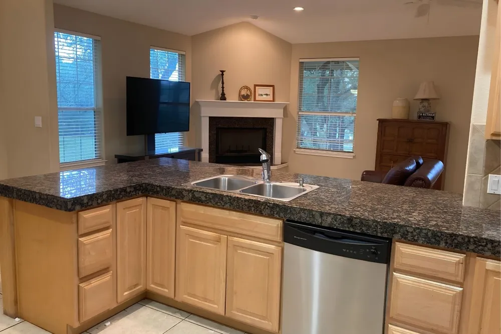 117 Keswick Drive Spicewood, TX 78669
