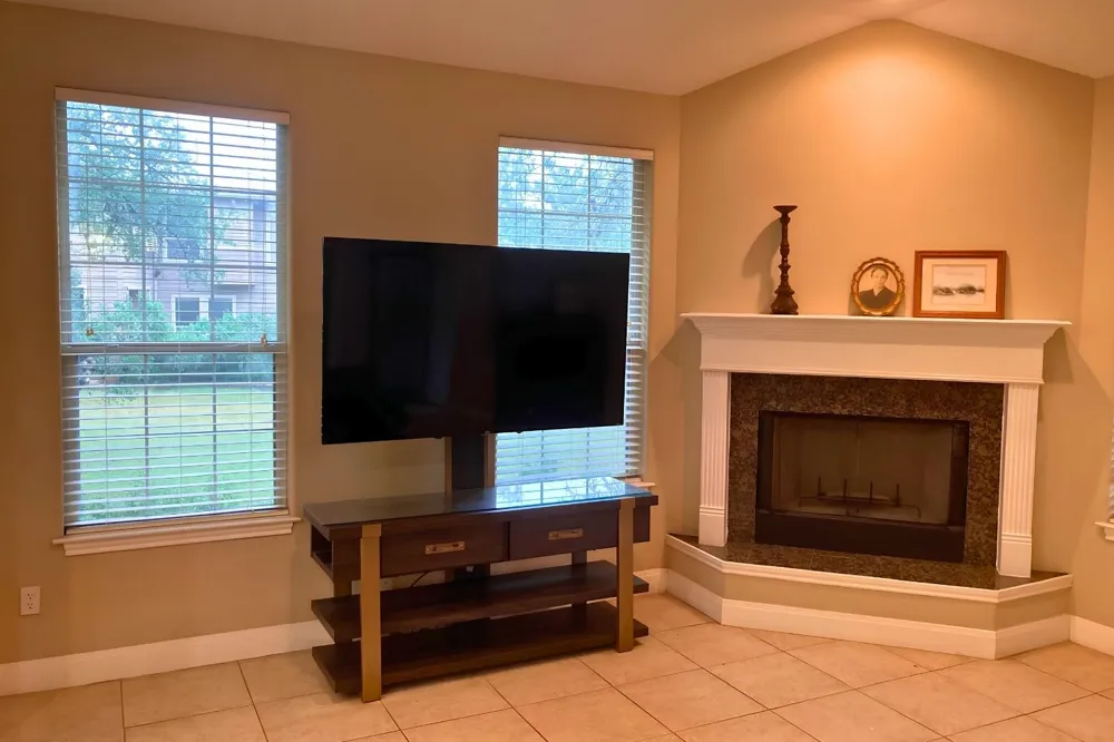 117 Keswick Drive Spicewood, TX 78669