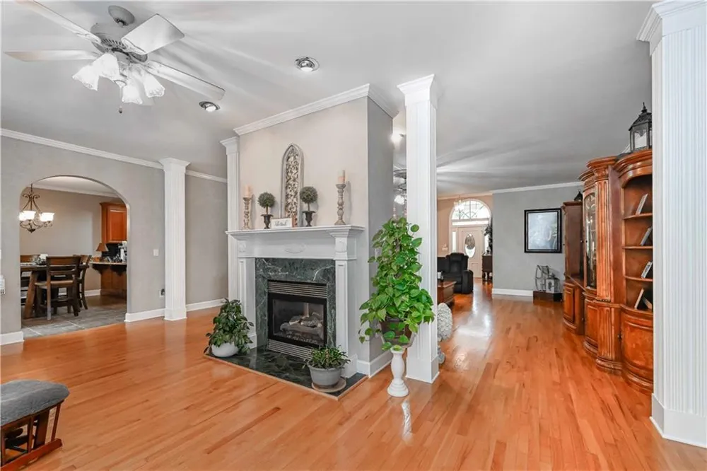 8227 Farmington Lane Winston, GA 30187