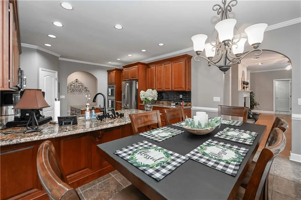 8227 Farmington Lane Winston, GA 30187