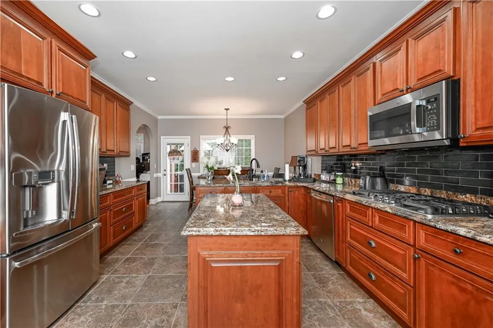 8227 Farmington Lane Winston, GA 30187