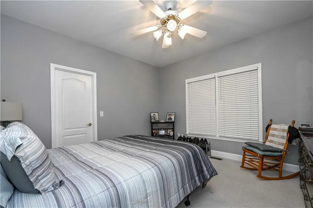 8227 Farmington Lane Winston, GA 30187